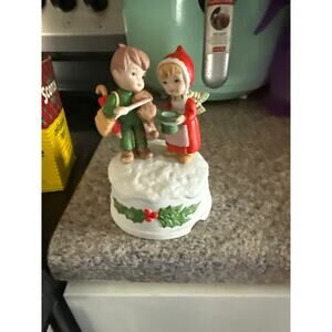 Lefton Christmas music box 1990